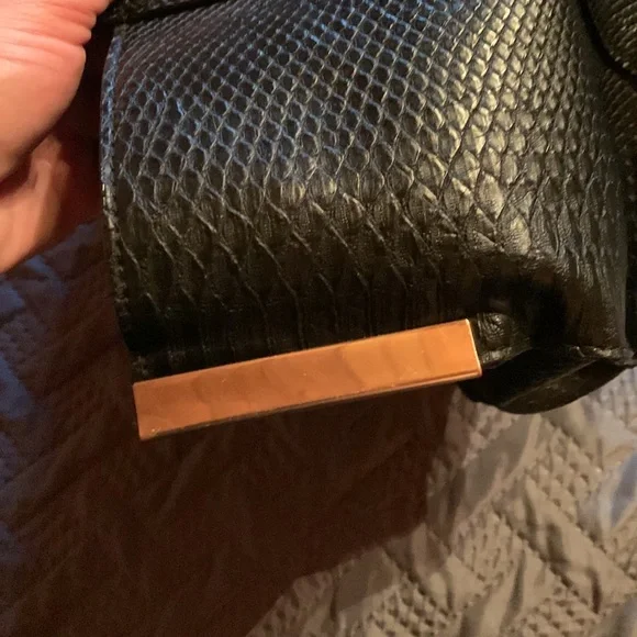 Purse - Picture 4 of 12